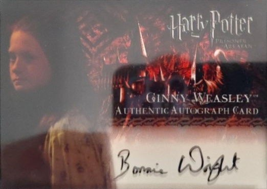 Bonnie Wright as Ginney Wealsey - Front