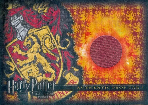 SDCC09 P1 - Gryffindor Quidditch Stand Material - Front