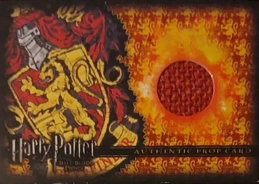 SDCC09 P1 - Gryffindor Quidditch Stand Material - Front