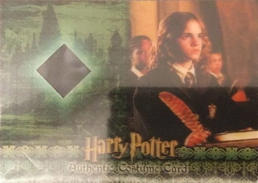 C10 - Gryffindor Students Cloaks - Front