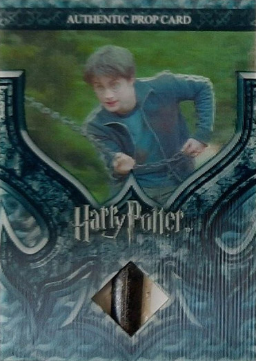 P8 - Buckbeak's Chain - Front